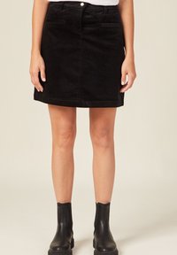 BONOBO Jeans ENGANLIEGENDER - Falda acampanada - noir