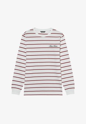 Wit overhemd met lange mouwen met horizontale donkerrode strepen en het "Brooks Brothers"-logo geborduurd op de linkerborst.