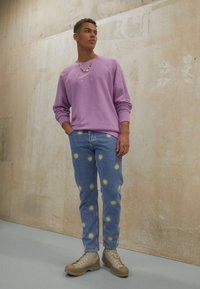 Nike Sportswear M M NSW NIKE AIR FT CREW - Sweatshirt - violet shock