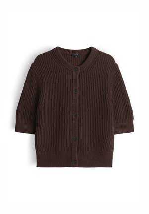 Dunkelbraune Strickjacke mit kurzen Ärmeln und fünf schwarzen Knöpfen auf der Vorderseite, mit geripptem Kragen und Saum.