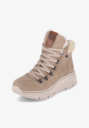 Winter boots - beige