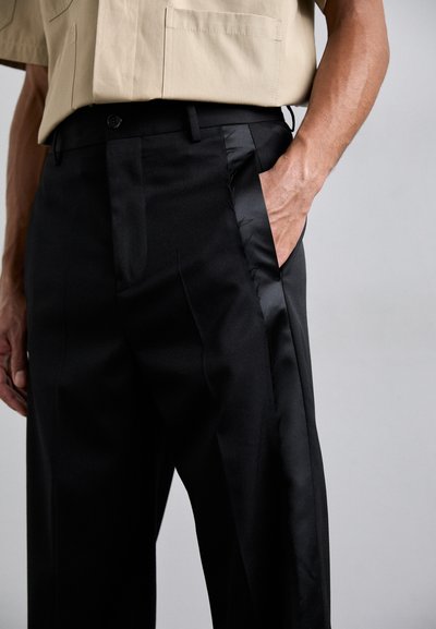 MM6 Maison Margiela - Spodnie materiałowe