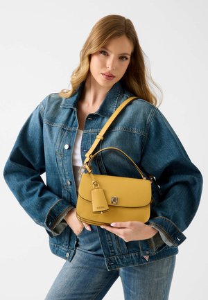 Guess, AMORETTE HANDTASCHE - Sac à main - gelb