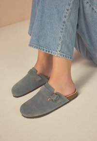 Next FOREVER COMFORT REGULAR FIT - Natikače - blue