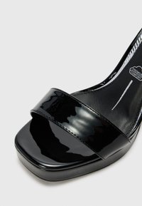 Buffalo ALICE NEAT - Korolliset sandaalit - black