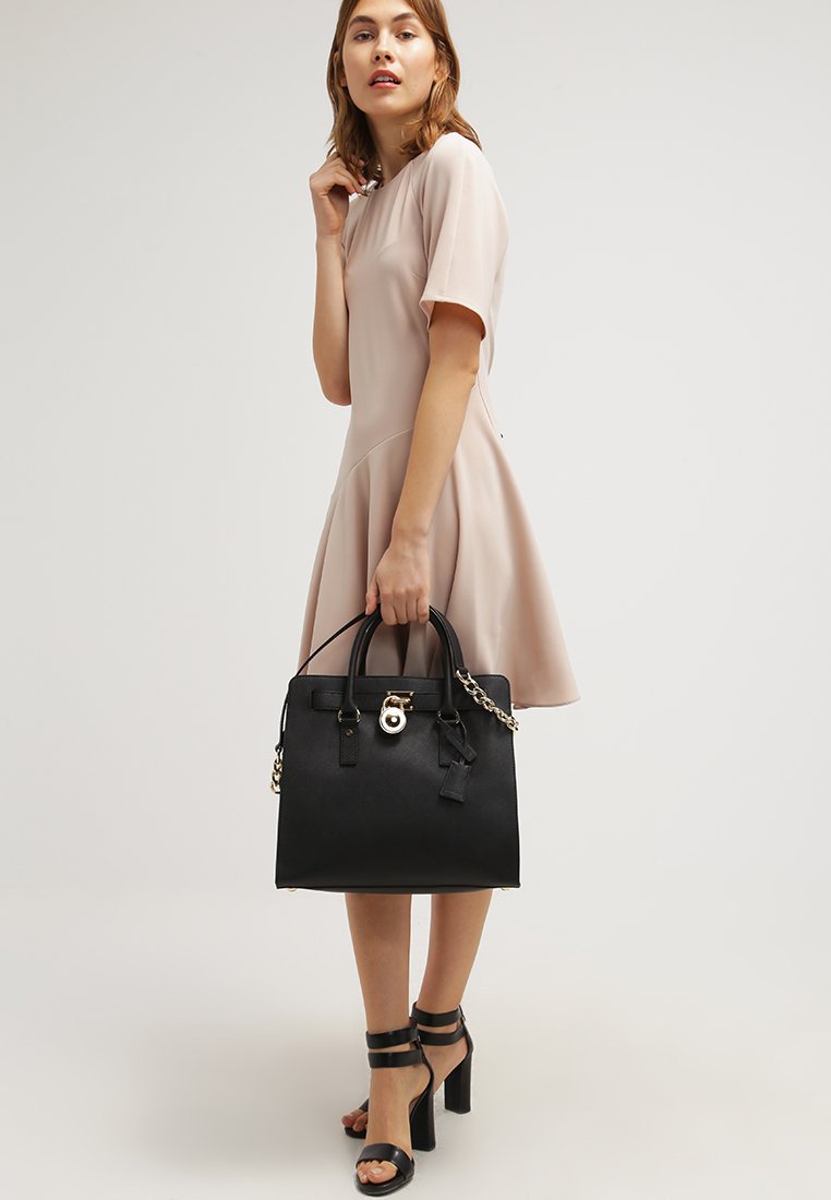 MICHAEL Michael Kors HAMILTON - Across body bag - black 