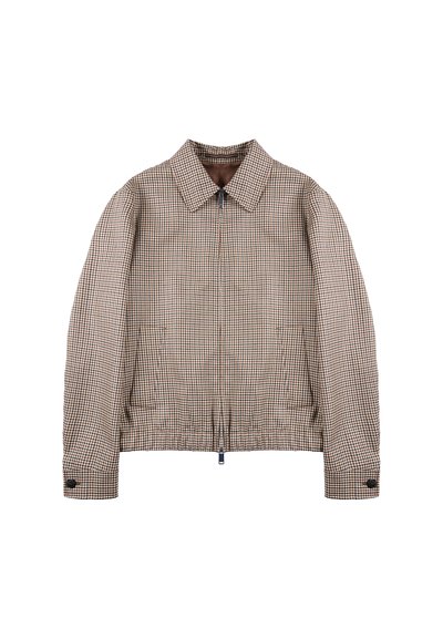 Brązowa i kremowa kurtka w kratę z zipem z przodu, kołnierzem, elastycznym paskiem i zapinanymi mankietami; gładkie wykończenie materiału.