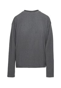 Ilga rankovė pilka marškinėliai, pagaminti iš minkštos medžiagos, su apvaliu kaklu, laisvu pjūviu ir minimalistine siuvimo detale palei apačią.