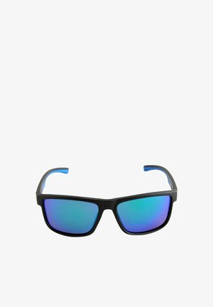 Svarta solglasögon med blå detaljer på stängerna. Linserna har en reflekterande gradient av gröna och blå nyanser, vilket ger en modern design.