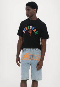 Icecream RUNNING DOG - Denimshorts - heavy wash blue