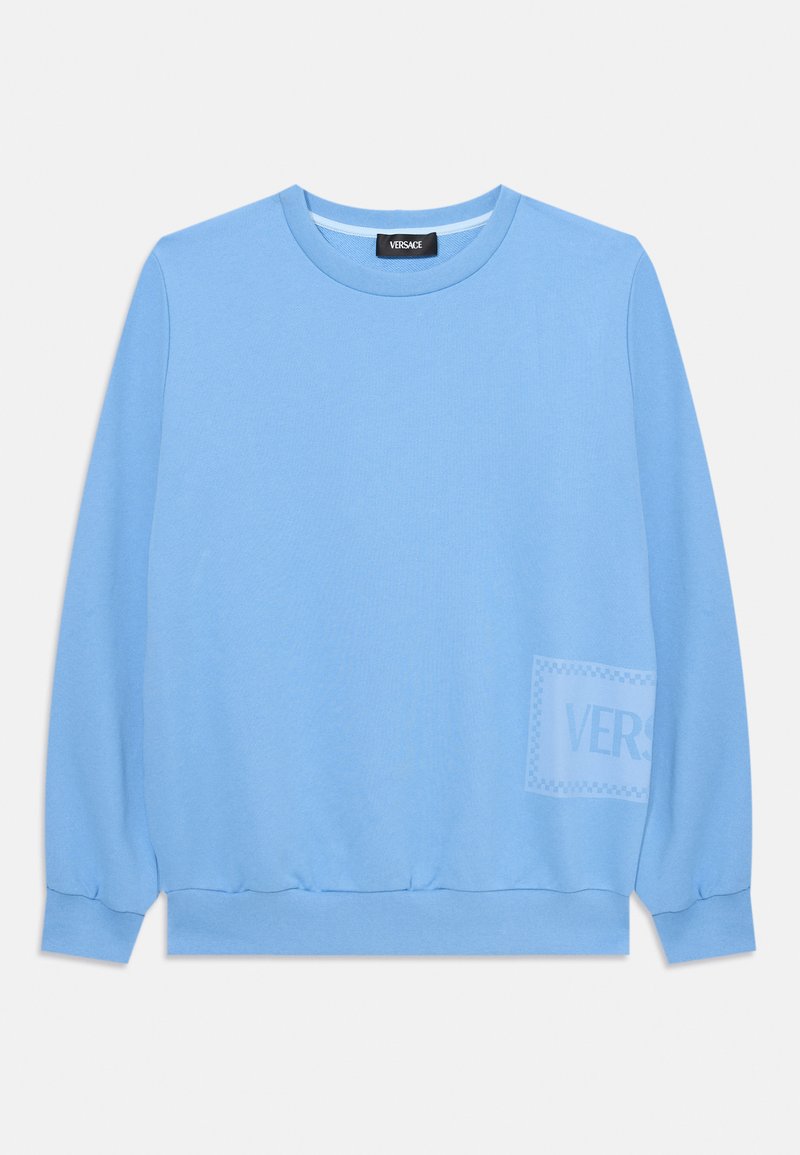 Ljusblå sweatshirt med långa ärmar, rund halsringning, ribbade mudd och nederkant. Har en diskret logotryck framtill.