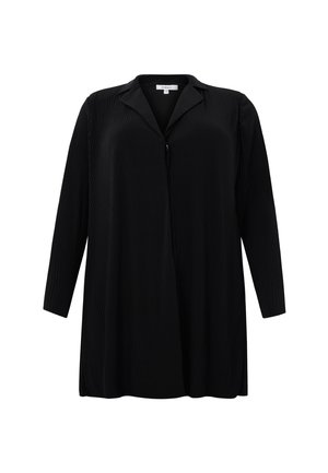 Manteau noir long à côtes avec de longues manches, un large col et une fermeture frontale à un bouton.
