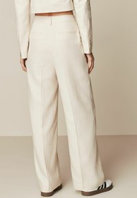 Next ASYMETRIC WAITBAND TAILORED WIDE LEG - Housut - neutral