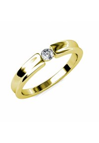 Gouden ring met een enkele ronde diamant, glad gepolijste oppervlakte, minimalistisch ontwerp met taps toelopende schouders en een gepolijste afwerking.