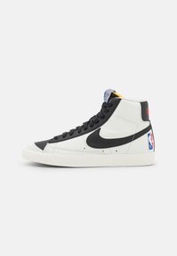 Nike Sportswear BLAZER MID '77 EMB - Sapatilhas de cano alto - sail/black/chile red