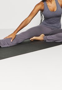 Sweaty Betty Top - purple
