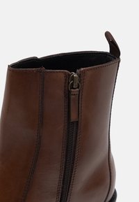 Zign LEATHER - Botines camperos - dark brown