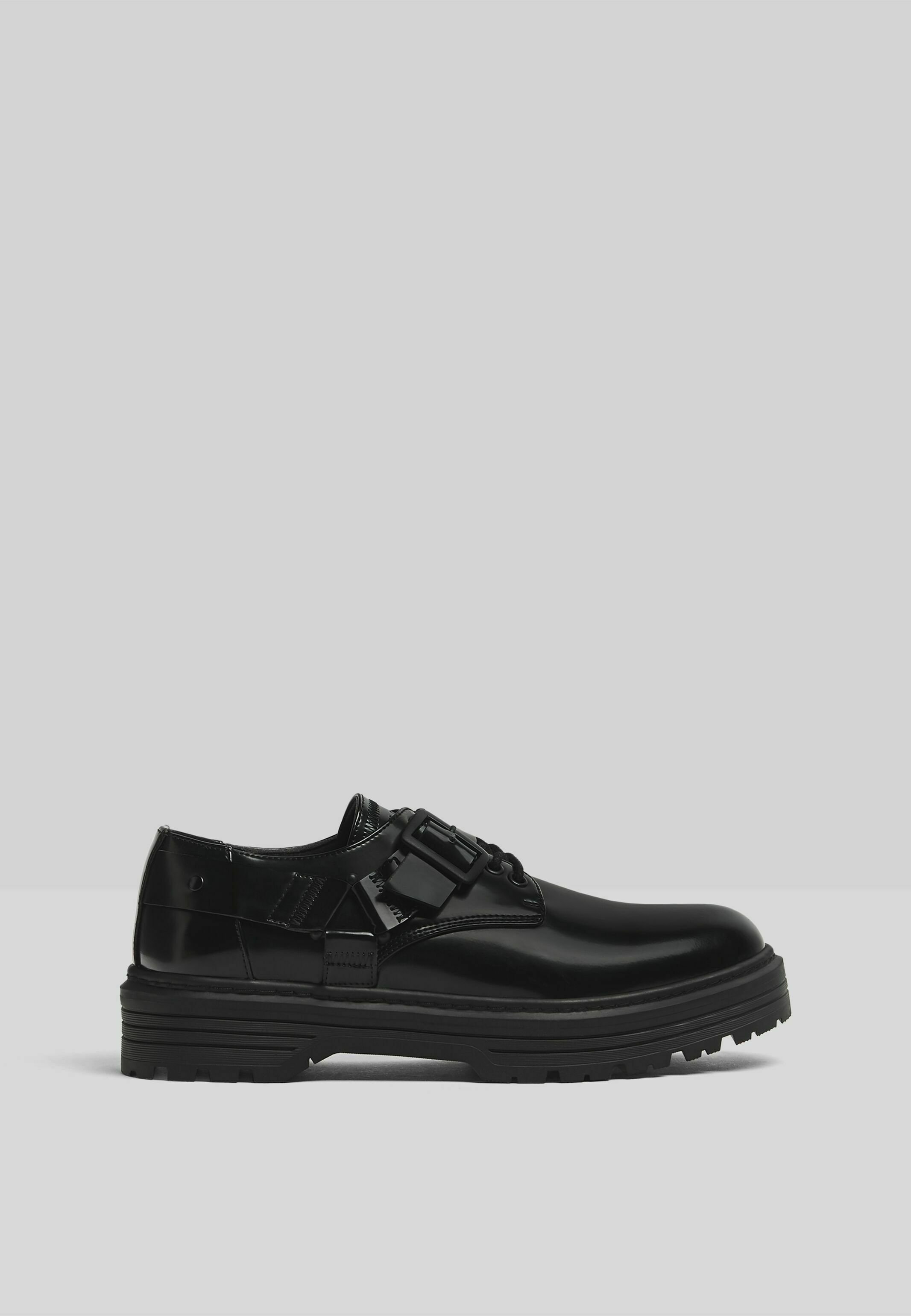 derbies bershka