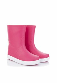 Różowe gumowe kalosze o gładkiej fakturze, do kostki, z białymi podeszwami. Okrągły kształt palców i prosty wzór po boku.