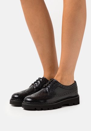 Melvin & Hamilton, Derbies - black