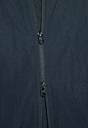 Next, EDIT PIPED LIGHTWEIGHT FUNNEL NECK WINDBREAKER JACKET - Übergangsjacke - black