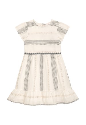 Weißes Kleid mit schwarzen horizontalen Streifen, strukturiertem Stoff, kurzen Ärmeln, gerafftem Saum und Stickereien entlang der Taille.