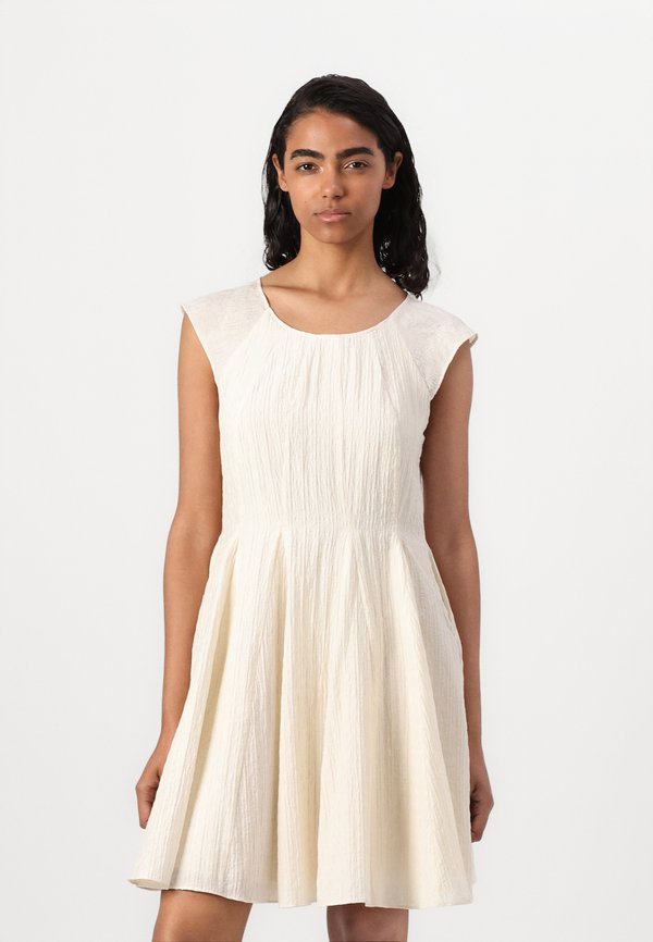 SLFMADDIE SHORT CAP SLEEVE DRESS - Day dress - birch
