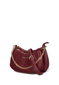 Borsa a tracolla in pelle bordeaux con finitura testurizzata, tracolla a catena dorata, doppia cerniera e dettaglio del logo sulla parte anteriore.