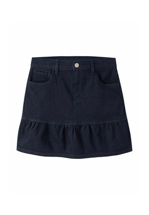 Jupe en jean bleu foncé avec boutons sur le devant, passants pour ceinture, deux poches latérales et un détail volanté à l'ourlet.