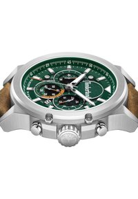 Orologio in acciaio inossidabile argentato con quadrante verde, accenti bianchi e arancioni, sottoquadranti neri e cinturino in pelle marrone. Include una corona e pulsanti.