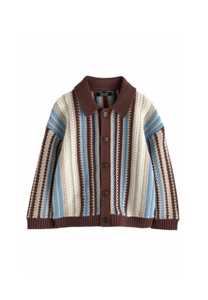 Knap-op strikket cardigan med brun krave og manchetter med lodrette striber i brun, blå og cremefarver.