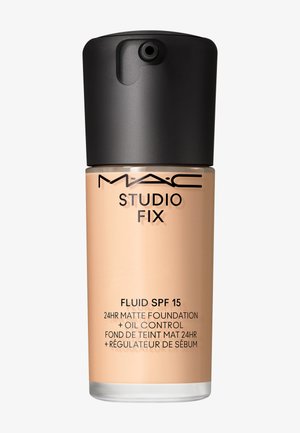 MAC STUDIO FIX FLUID SPF15 - Podkład - nc16