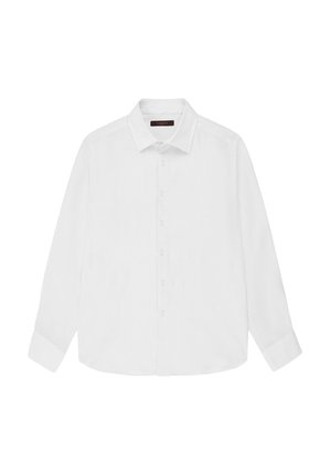 Camisa de vestir blanca de manga larga con botones, cuello, puños y botones visibles en la parte delantera, colocada plana sobre un fondo blanco.