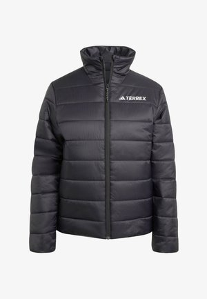 Chaqueta acolchada negra con diseño de acolchado horizontal, cuello alto, cremallera completa y un logo blanco "TERREX" en la parte superior izquierda.