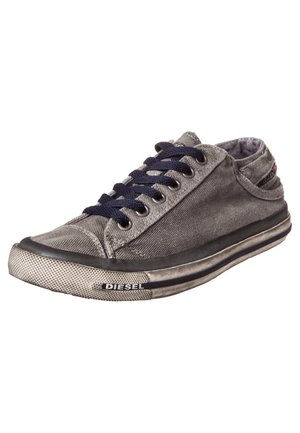 Baskets basses - grey