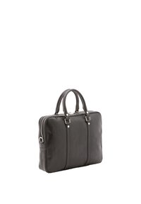 Zwarte leren aktetas met afgeronde handvatten, hardware in zilverkleur, twee verticale strepen en een ritssluiting. Gladde textuur, rechthoekige vorm.