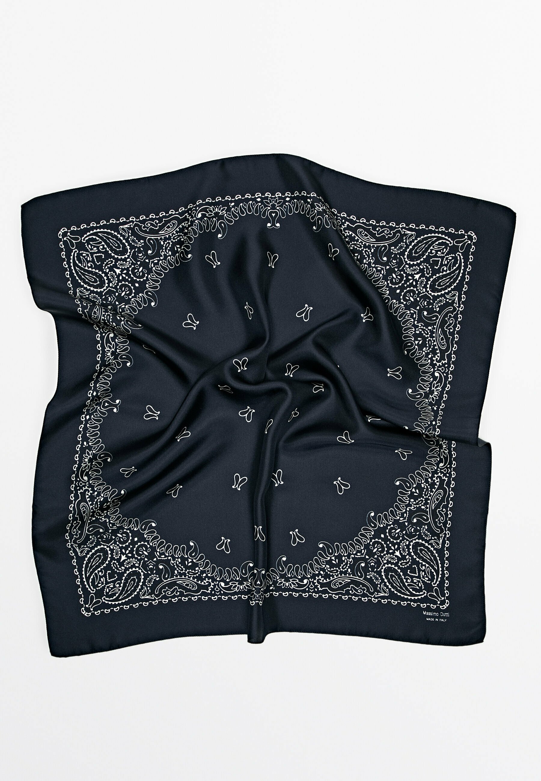 ★ Massimo Dutti★ Paisley pattern 100 silk bandana 0631872 MASSIMO DUTTI Paisley Print 100% Silk Bandana in Natural
