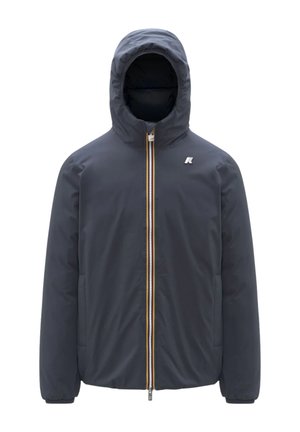 Veste isolante bleu foncé avec une capuche, dotée d'une fermeture éclair frontale avec un accent orange, et un petit logo sur la poitrine gauche. Texture lisse.