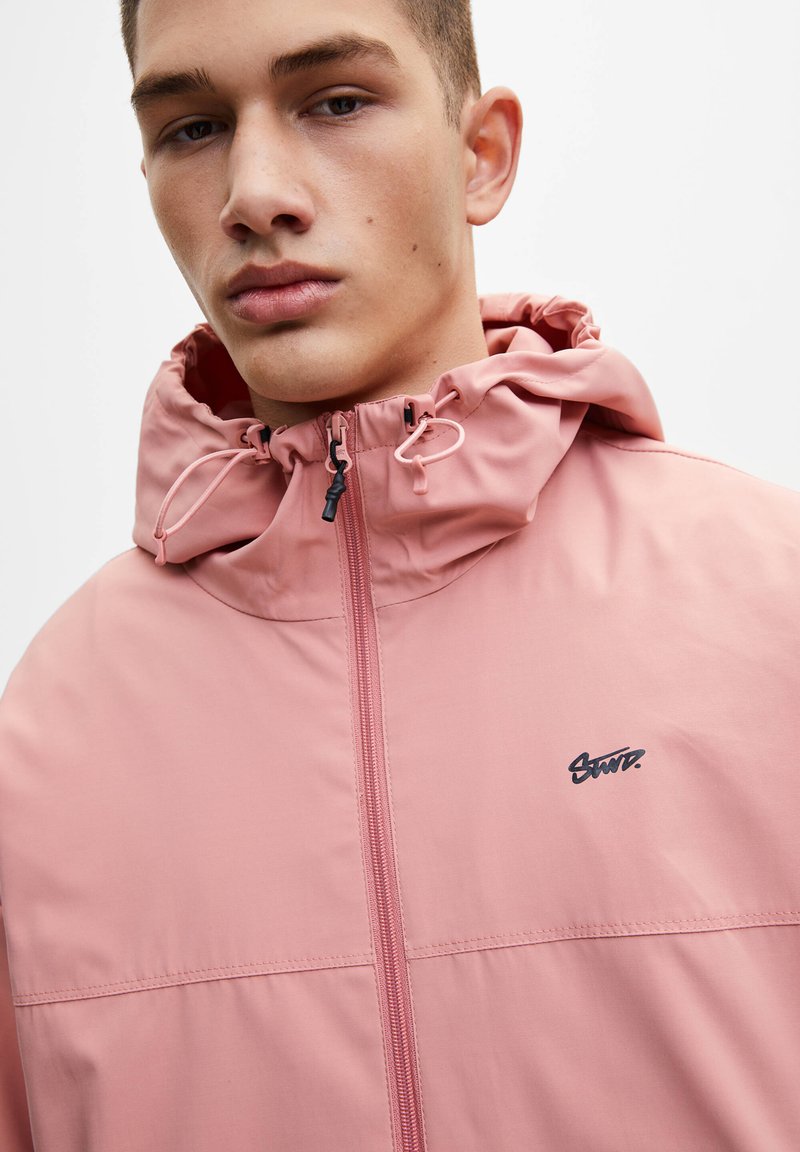 Herren Leichte Jacken | PULL&BEAR Windbreaker light pink/rosa - KQ33566 Herren Leichte Jacken | PULL&BEAR Windbreaker light pink/rosa - KQ33566