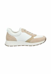 Bílé a béžové tenisky s semišovými a umělou kožešinou, které mají zaoblenou špičku, šněrování a texturovanou podešev pro lepš í přilnavost.