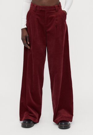 ONLY Tall ONLSVEA NESSA CORD WIDE  - Pantalon classique - cabernet