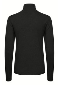 Melnā adīta turtlenecka džemperis ar garām piedurknēm. Iezīmējas ar ribotu apkakli un malu. Gluda tekstūra, klasiskā piegriezuma, bez redzamām rakstām vai dekoratīviem elementiem.