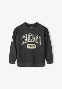 Ei valittu, gunmetal