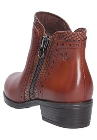 Caprice Ankle Boot - cognaccomb