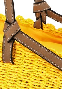 IZIA Geantă de mână - gelb