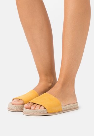 Zign, Matalakantaiset pistokkaat - yellow