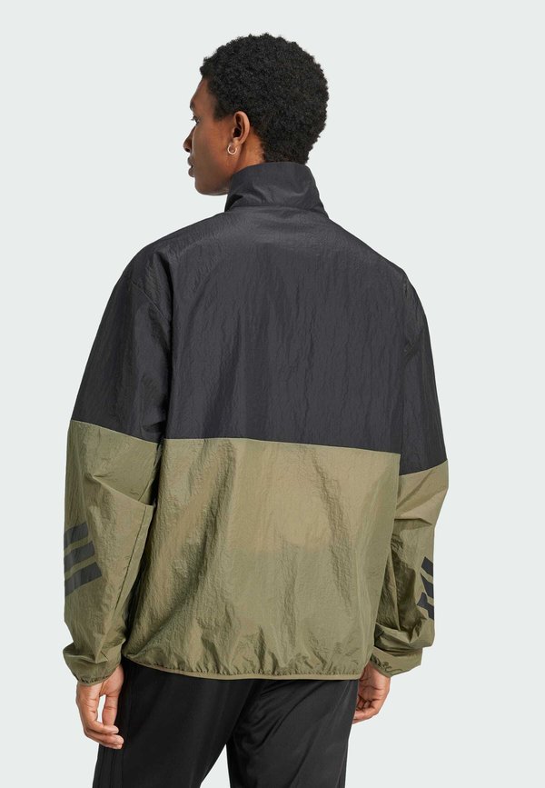 FUTURE ICON 3-STRIPES WOVEN HALF-ZIP - Windbreaker - olive strata2
