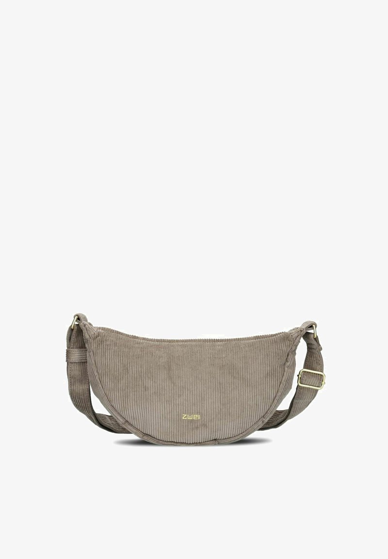 Bolso de hombro de pana en taupe claro con forma curvada, correa ajustable y un detalle del logo en dorado. Superficie texturizada con cierre de cremallera.