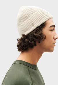 Thinking Mu AMOR UNISEX - Mütze - ivory