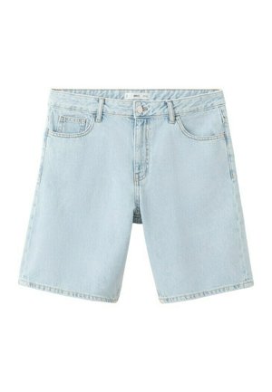 Short en jean bleu clair avec bouton et fermeture éclair à l'avant, passants de ceinture, poches avant et poche monnaie, présenté sur un fond blanc.